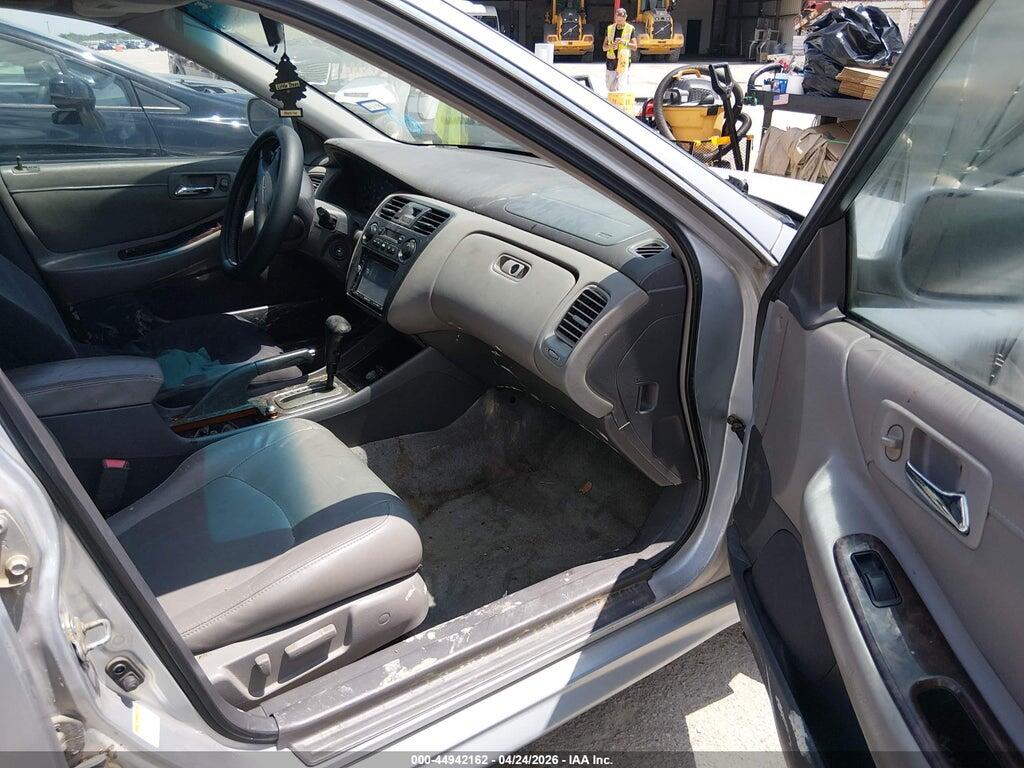 1HGCG16542A065529 2002 HONDA ACCORD photo no. 5