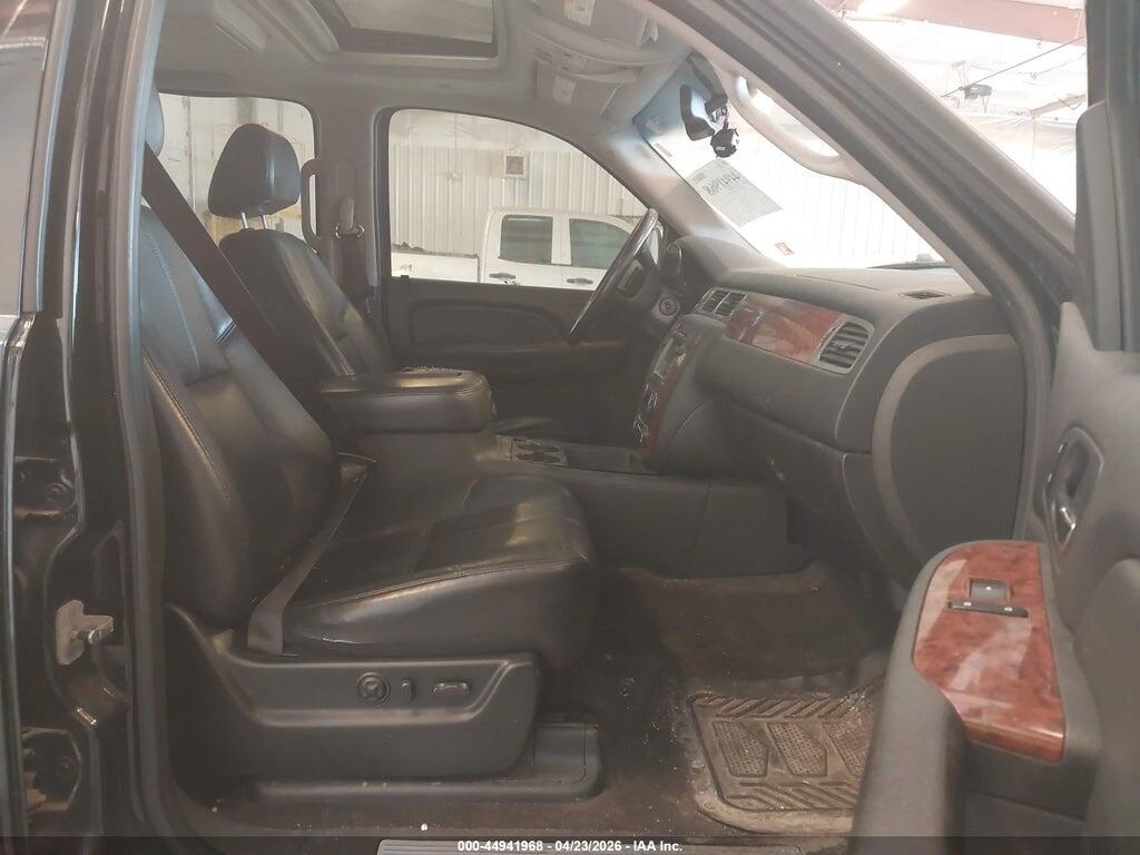 3GNFK16318G283485 2008 CHEVROLET SUBURBAN 1500 photo no. 5