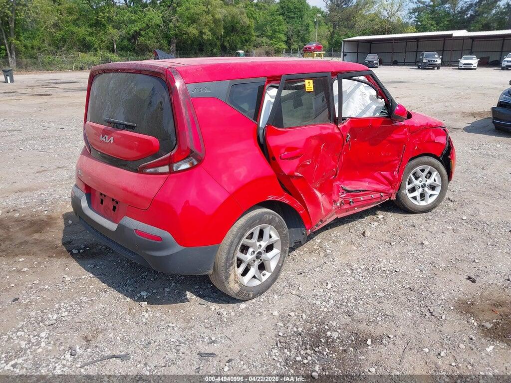 KNDJ23AUXN7154263 2022 KIA SOUL photo no. 4