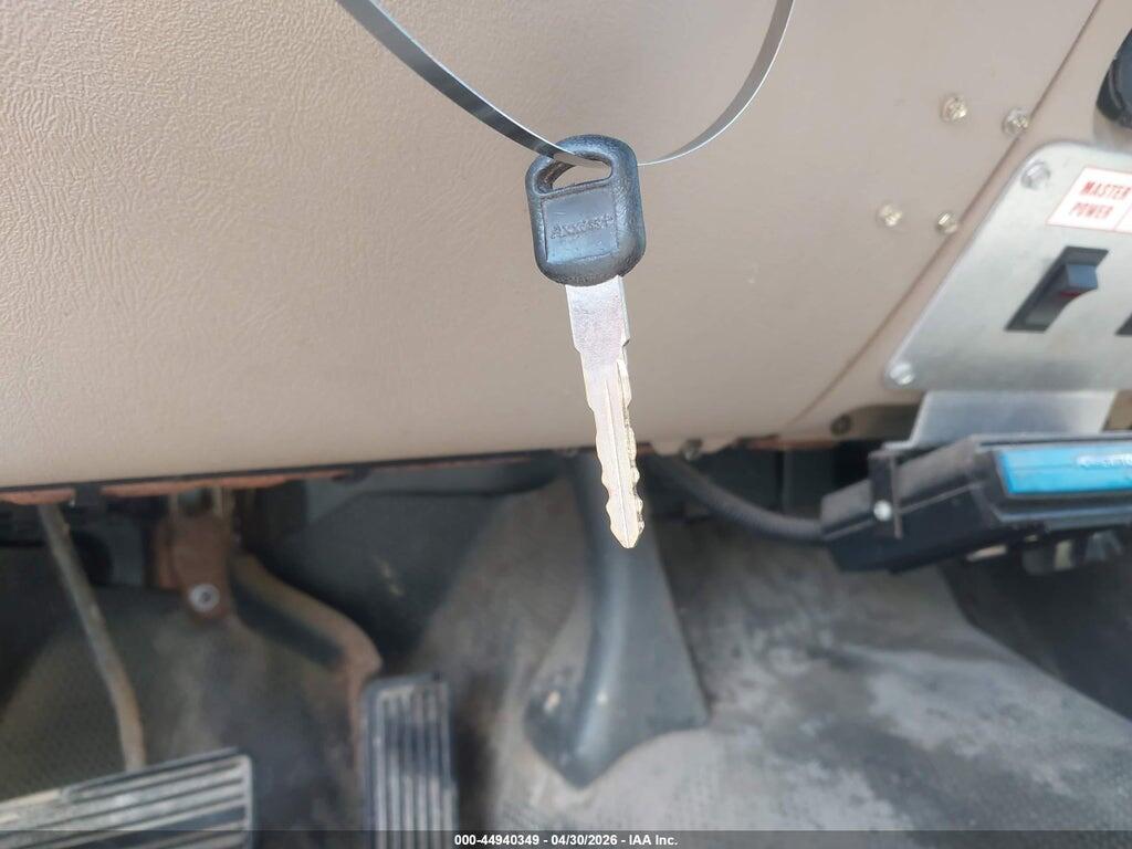 1GBHC24U05E162955 2005 CHEVROLET SILVERADO 2500HD photo no. 11