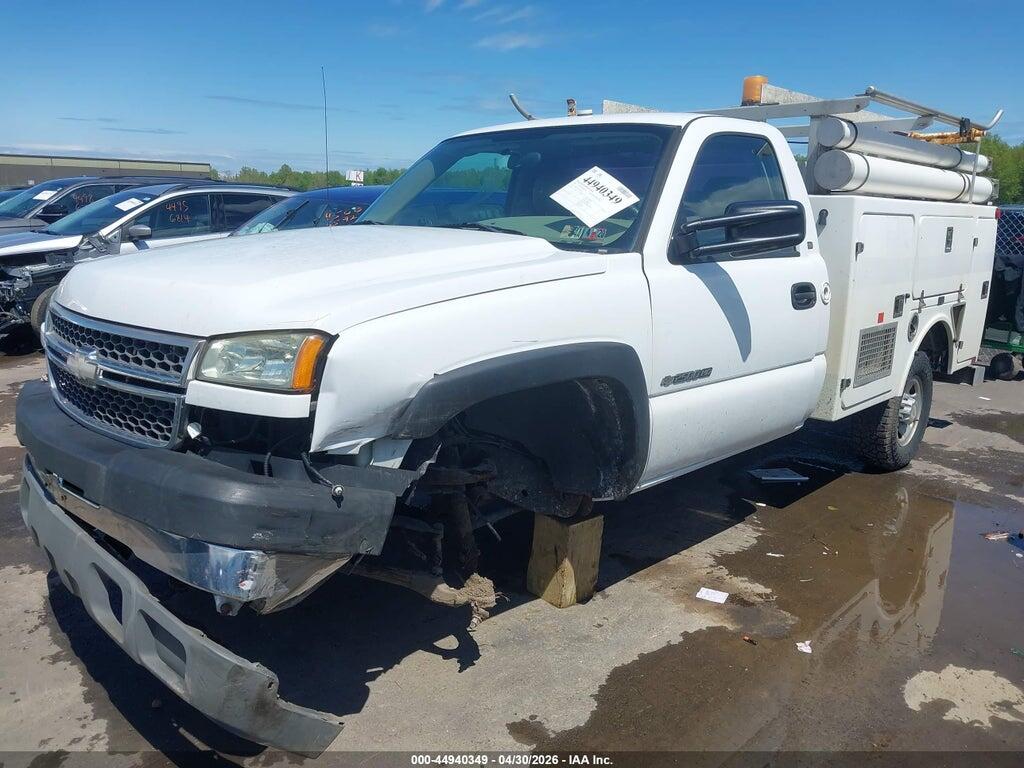 1GBHC24U05E162955 2005 CHEVROLET SILVERADO 2500HD photo no. 2