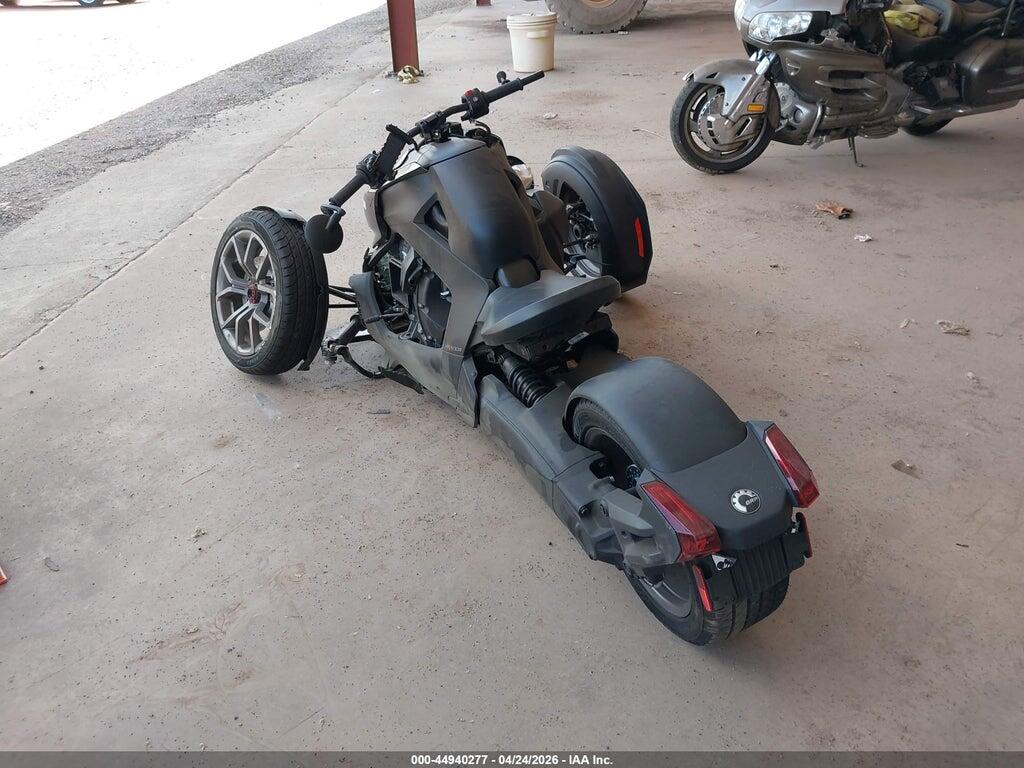 3JB2FEG42RJ000173 2024 CAN-AM RYKER photo no. 3