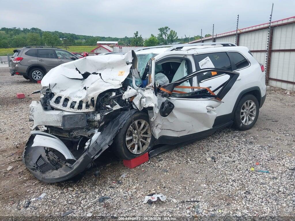 1C4PJLCB9KD420152 2019 JEEP CHEROKEE photo no. 2