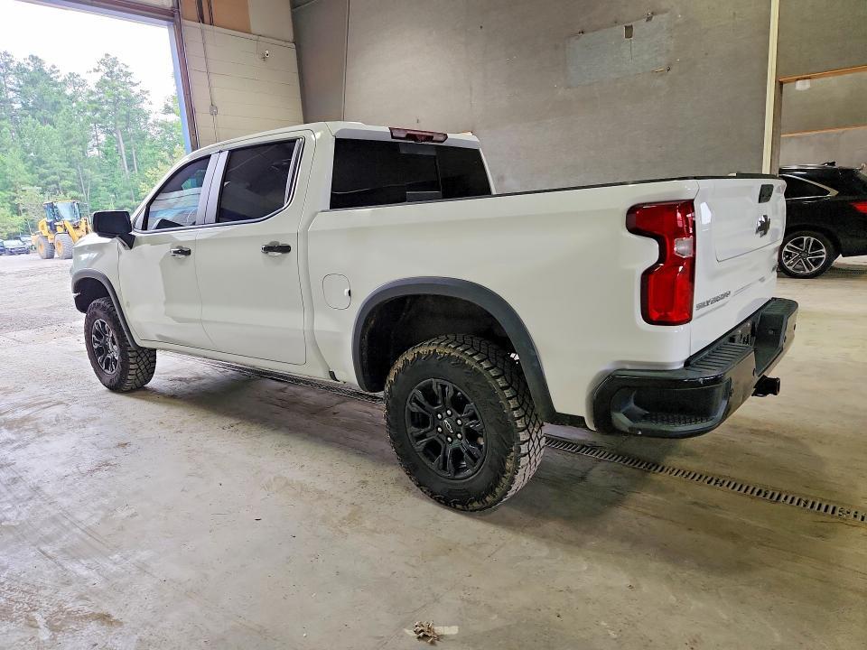 2022 CHEVROLET SILVERADO K1500 ZR2 — Фото 2 из 12