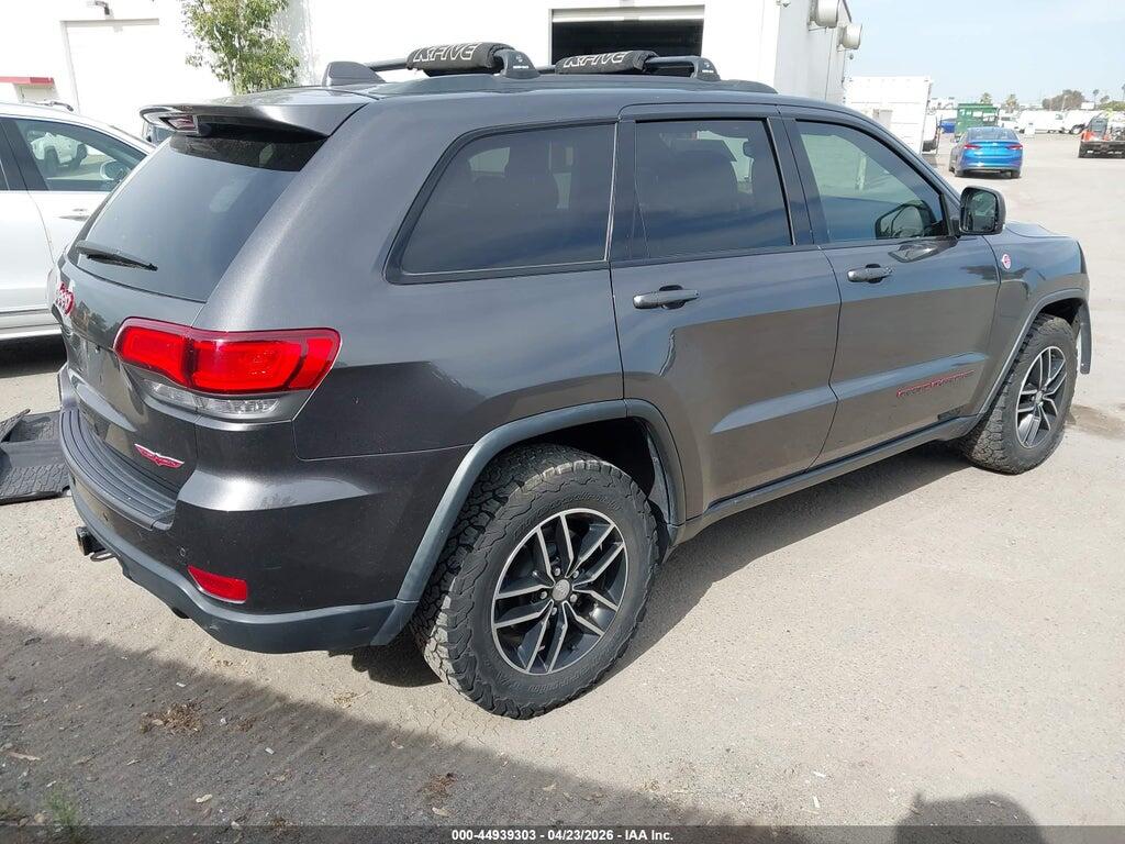 1C4RJFLT8JC226994 2018 JEEP GRAND CHEROKEE photo no. 4
