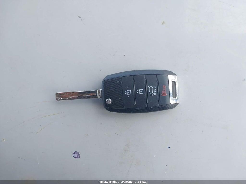 KNDJN2A29G7274431 2016 KIA SOUL photo no. 11