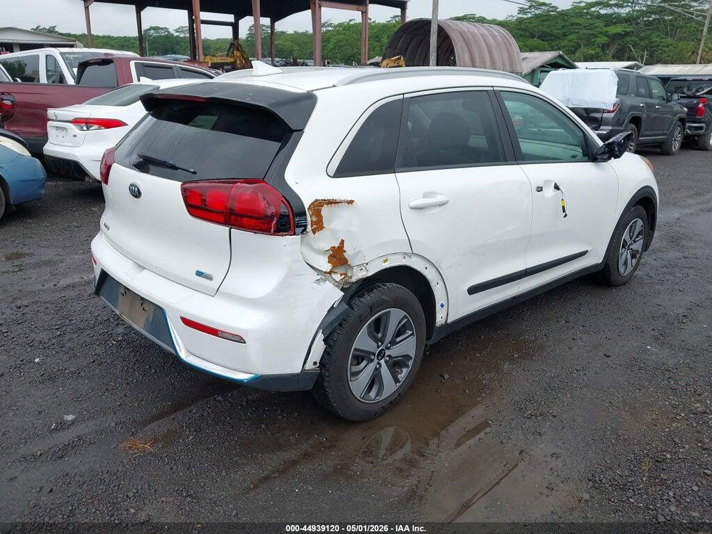 KNDCM3LD7J5211010 2018 KIA NIRO PLUG-IN HYBRID photo no. 4