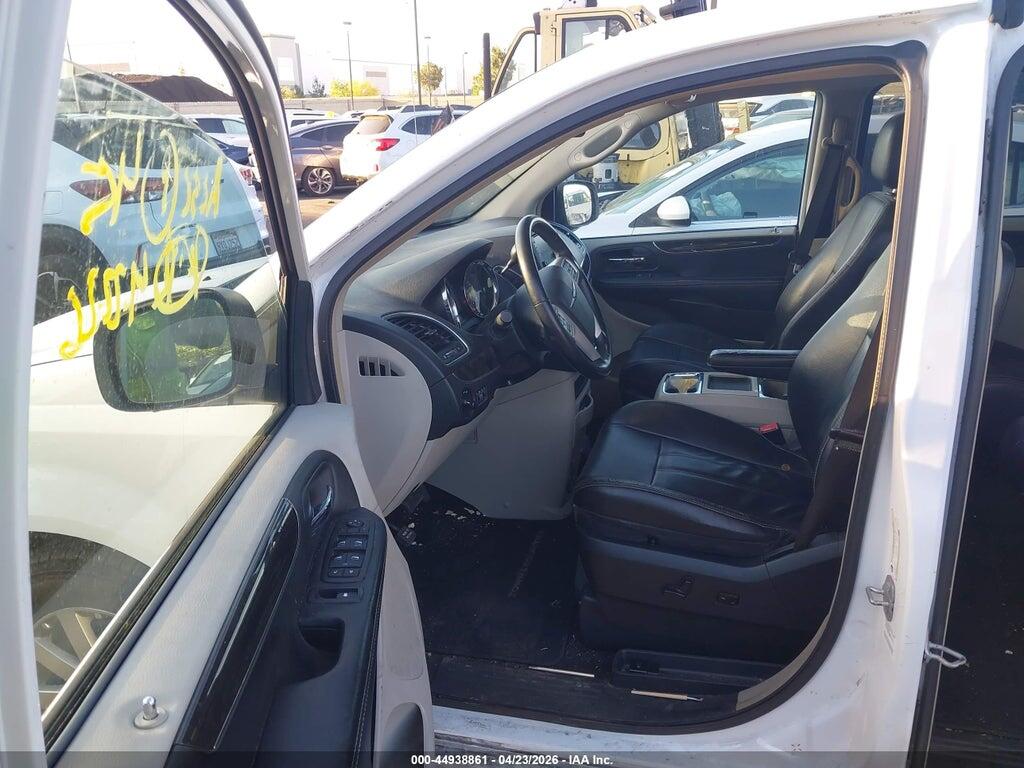 2C4RC1BG7ER395192 2014 CHRYSLER TOWN & COUNTRY photo no. 5