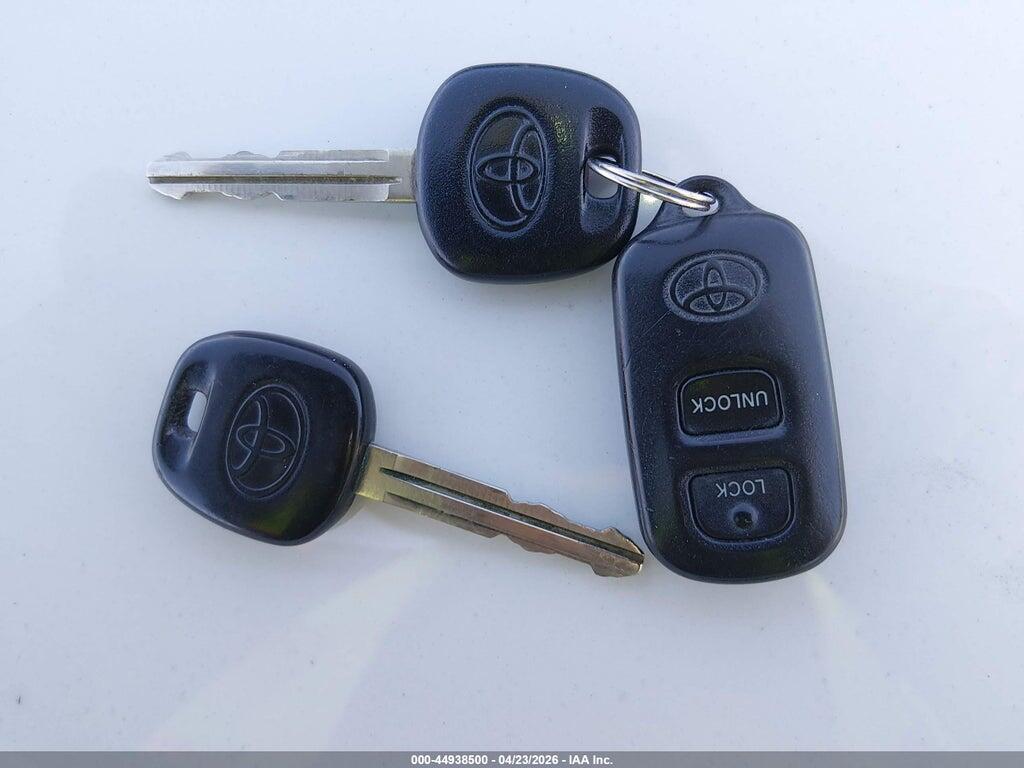 JT2BK18U030075651 2003 TOYOTA PRIUS photo no. 11