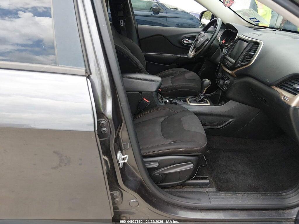 1C4PJLCB1FW722996 2015 JEEP CHEROKEE photo no. 5