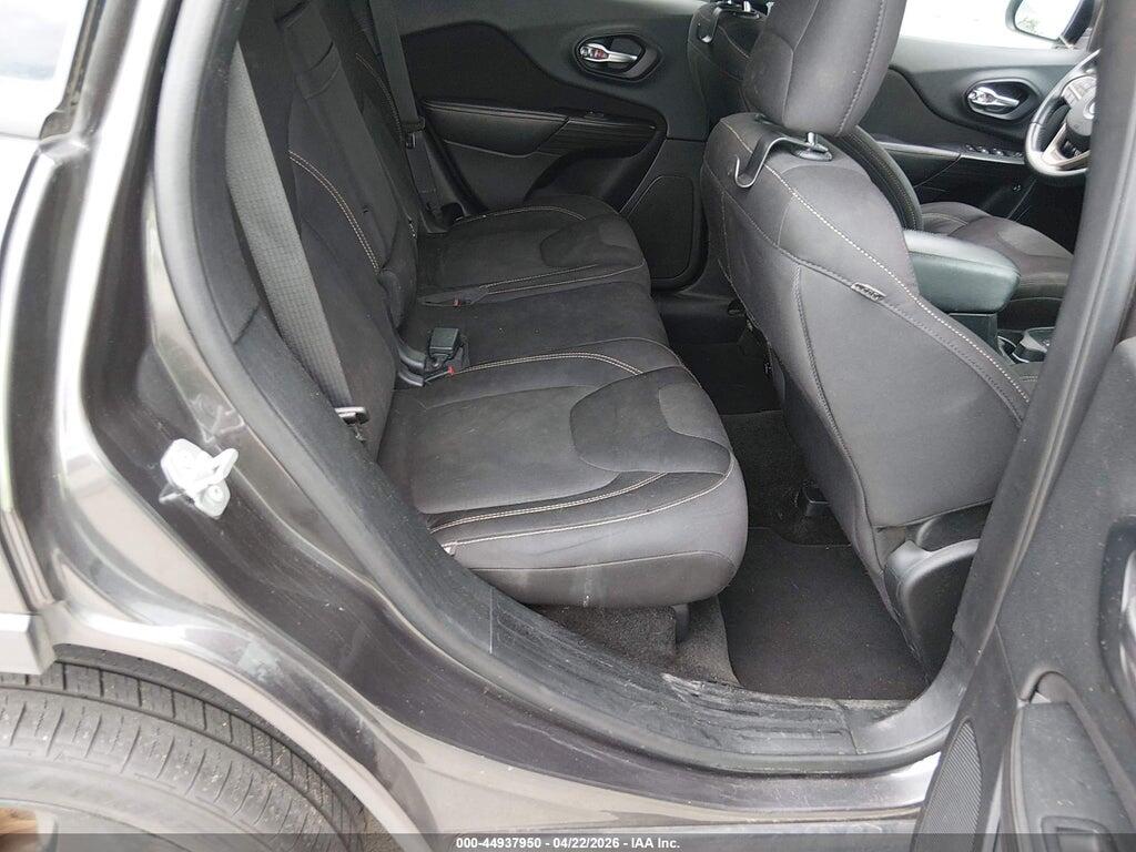 1C4PJLCB1FW722996 2015 JEEP CHEROKEE photo no. 8