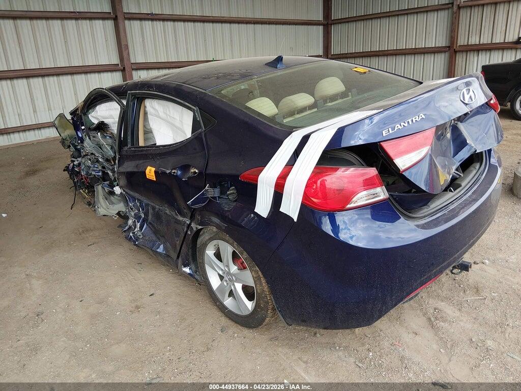 5NPDH4AE0DH415677 2013 HYUNDAI ELANTRA photo no. 3
