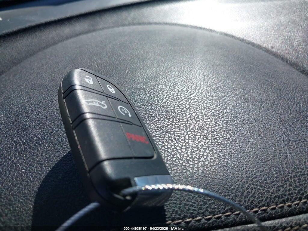 2C3CCAEG2KH528237 2019 CHRYSLER 300 photo no. 11