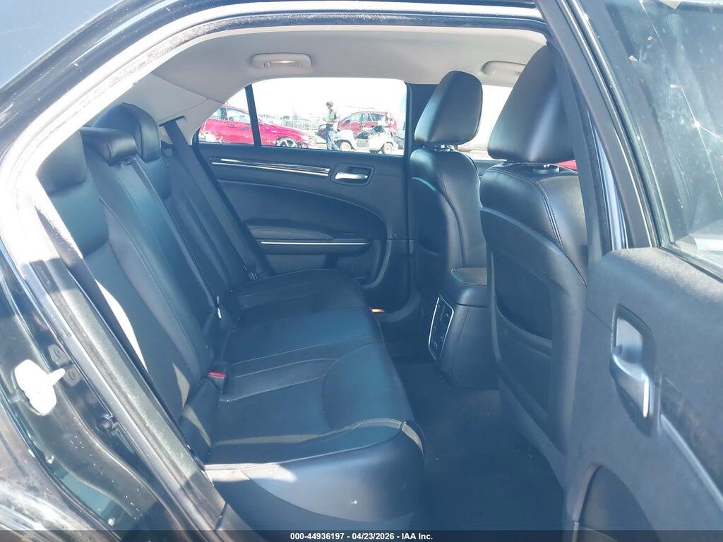2C3CCAEG2KH528237 2019 CHRYSLER 300 photo no. 8