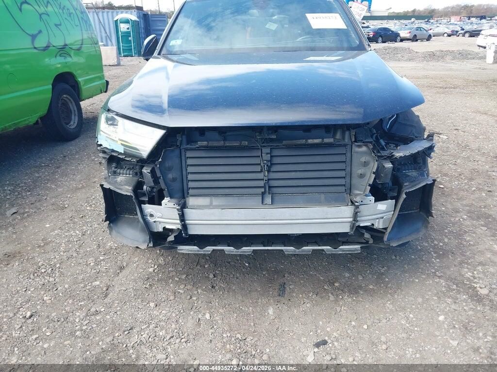 WA1LAAF72HD031916 2017 AUDI Q7 photo no. 6