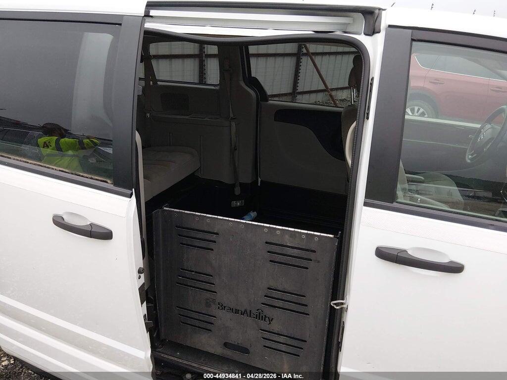 2C7WDGBG0KR779378 2019 DODGE GRAND CARAVAN photo no. 8