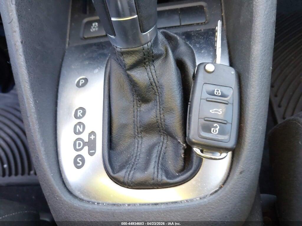 WVWBB7AJ0DW120175 2013 VOLKSWAGEN GOLF photo no. 11