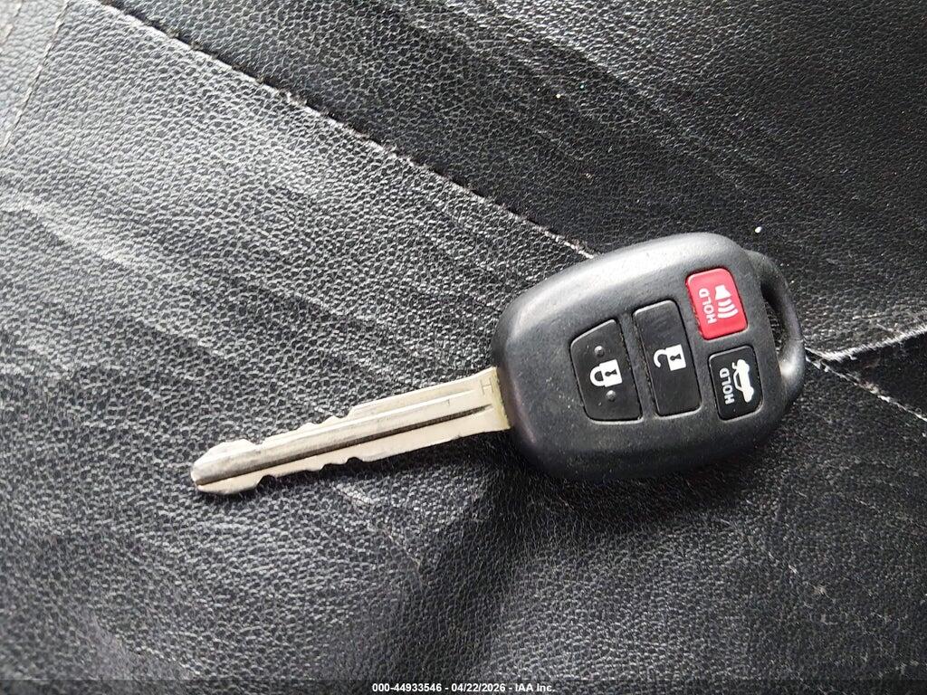 2T1BURHE1FC351841 2015 TOYOTA COROLLA photo no. 11