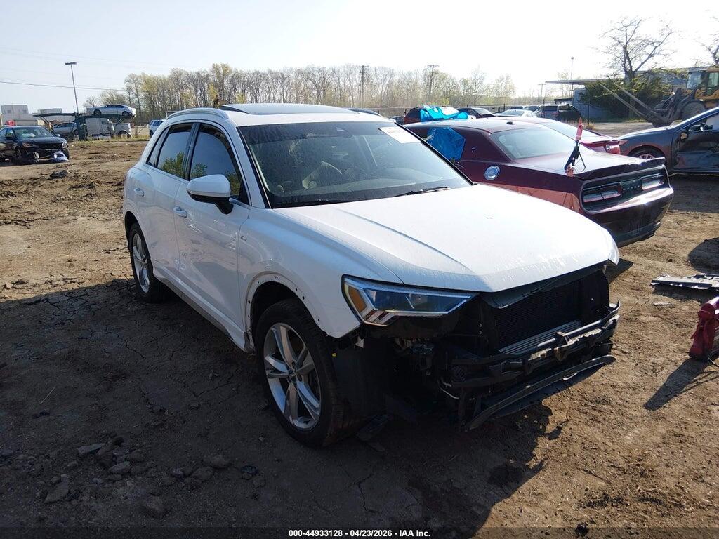 WA1EECF31K1067580 2019 AUDI Q3 photo no. 1