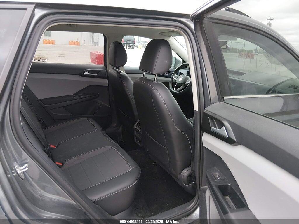 3VVRX7B22NM010898 2022 VOLKSWAGEN TAOS photo no. 8
