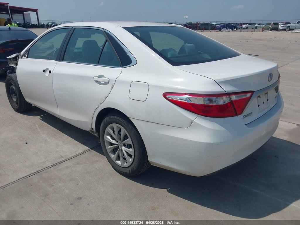 4T1BF1FK2HU443580 2017 TOYOTA CAMRY photo no. 3