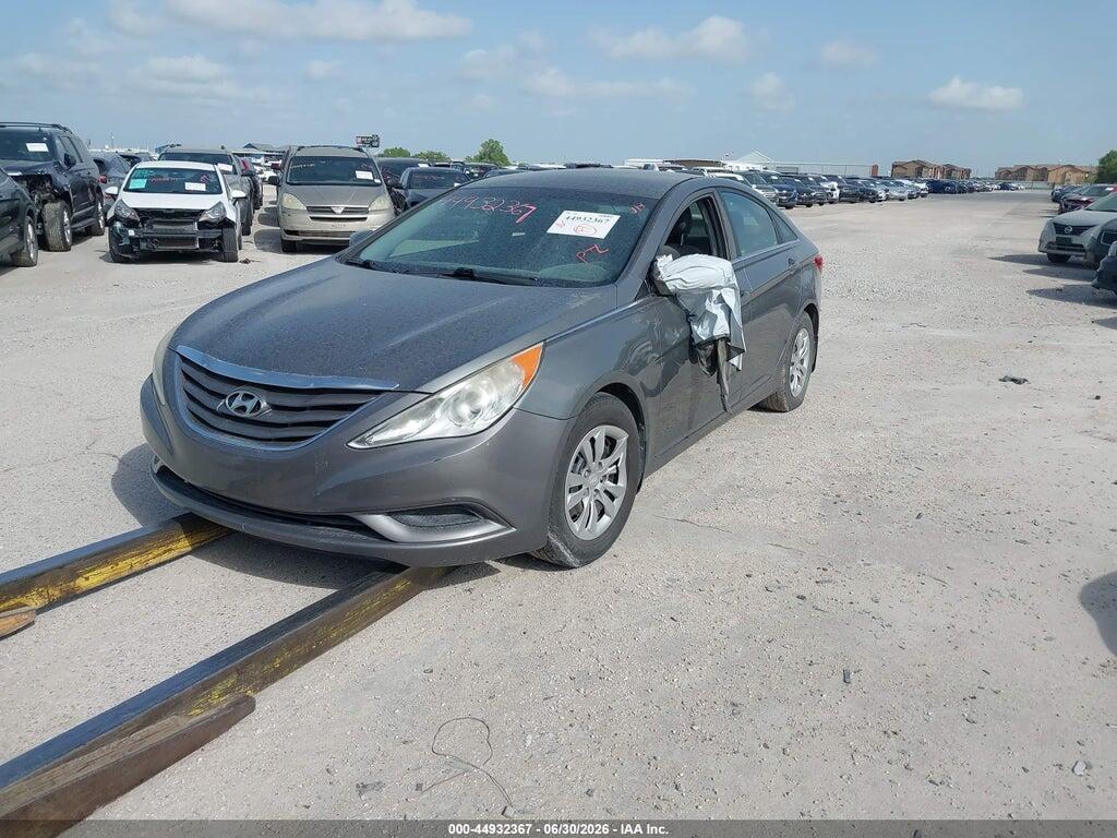 5NPEB4AC1DH587639 2013 HYUNDAI SONATA photo no. 2