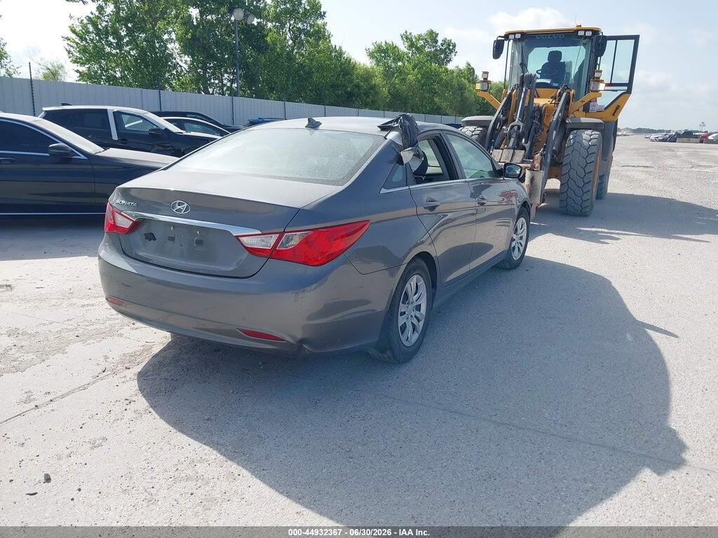 5NPEB4AC1DH587639 2013 HYUNDAI SONATA photo no. 4