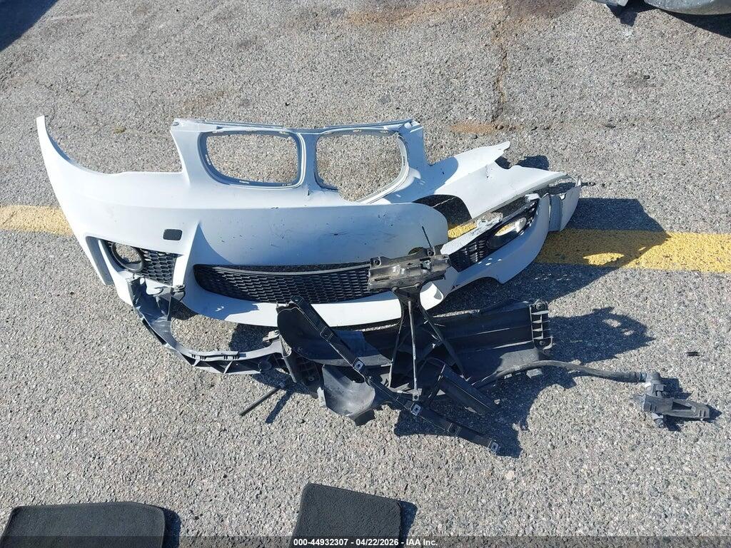 WBAUC9C5XDVM13358 2013 BMW 135I photo no. 12