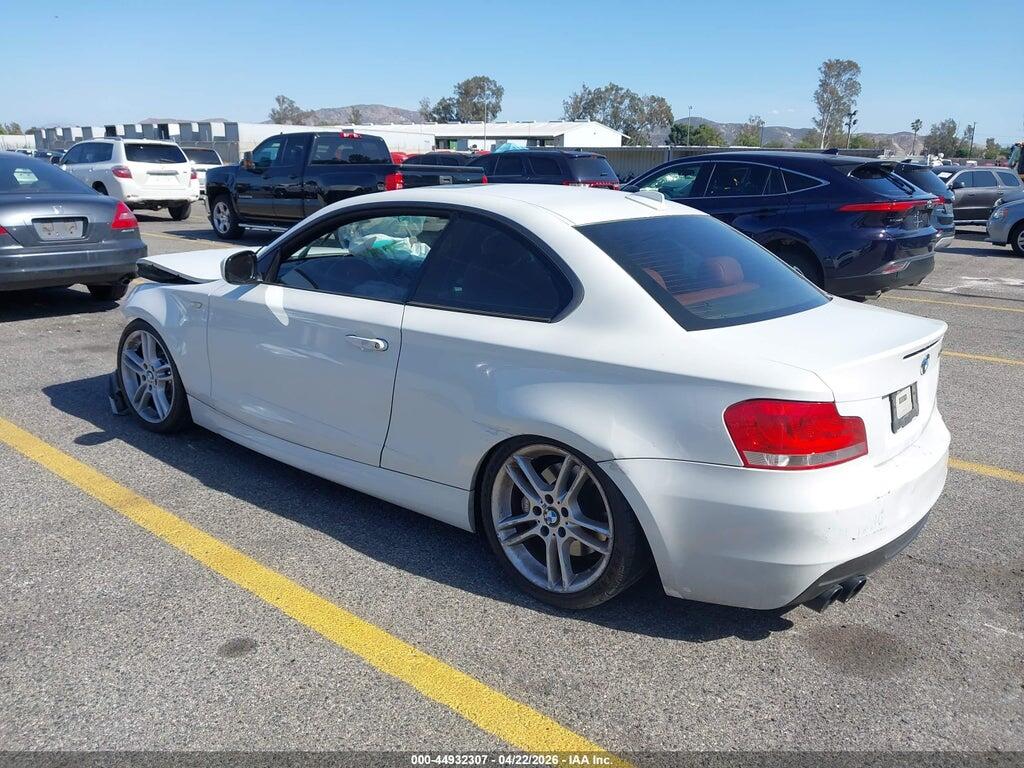 WBAUC9C5XDVM13358 2013 BMW 135I photo no. 3