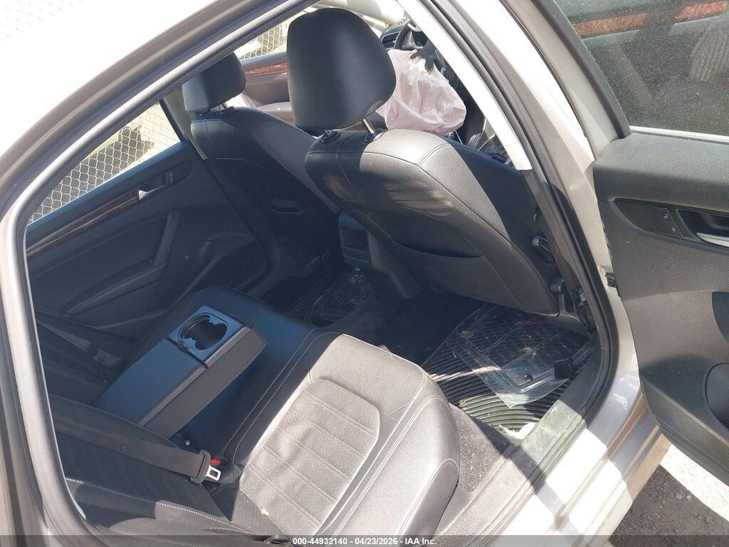 1VWCP7A31CC106161 2012 VOLKSWAGEN PASSAT photo no. 8