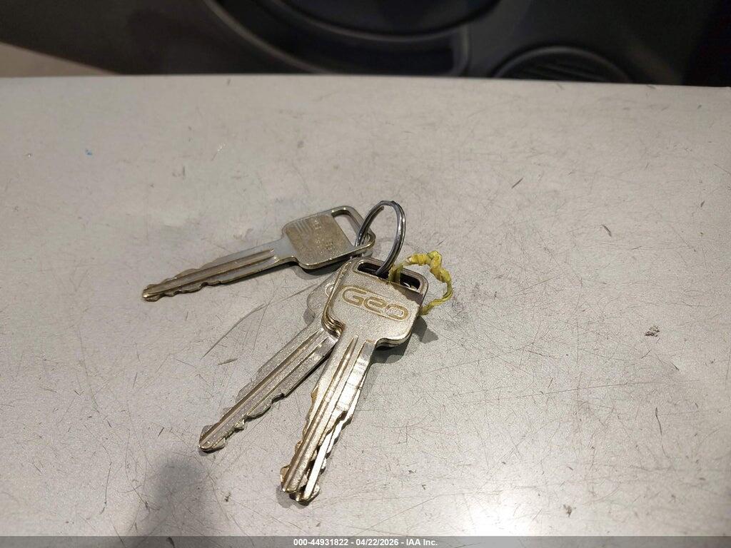 2C1MR2291V6769875 1997 GEO METRO photo no. 11