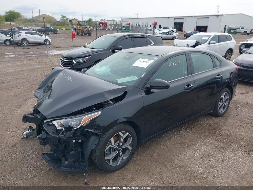 3KPF24AD7ME411924 2021 KIA FORTE photo no. 2