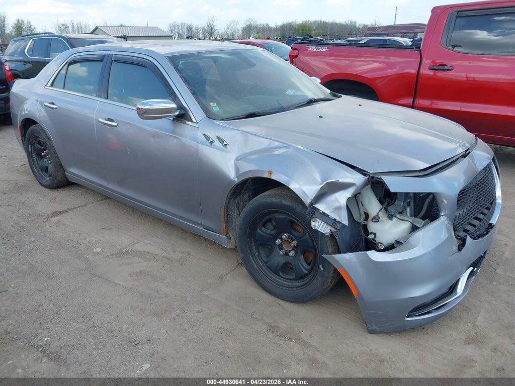 2C3CCAEGXFH920792 2015 CHRYSLER 300C photo no. 1