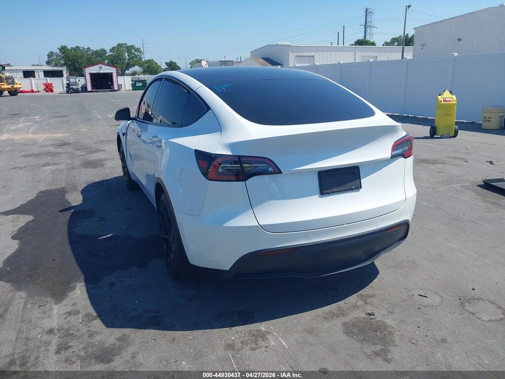 5YJYGDED2MF174998 2021 TESLA MODEL Y photo no. 3