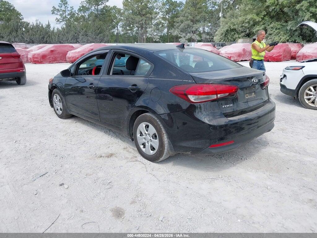 3KPFK4A78HE049120 2017 KIA FORTE photo no. 3