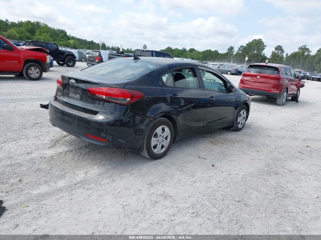 3KPFK4A78HE049120 2017 KIA FORTE photo no. 4