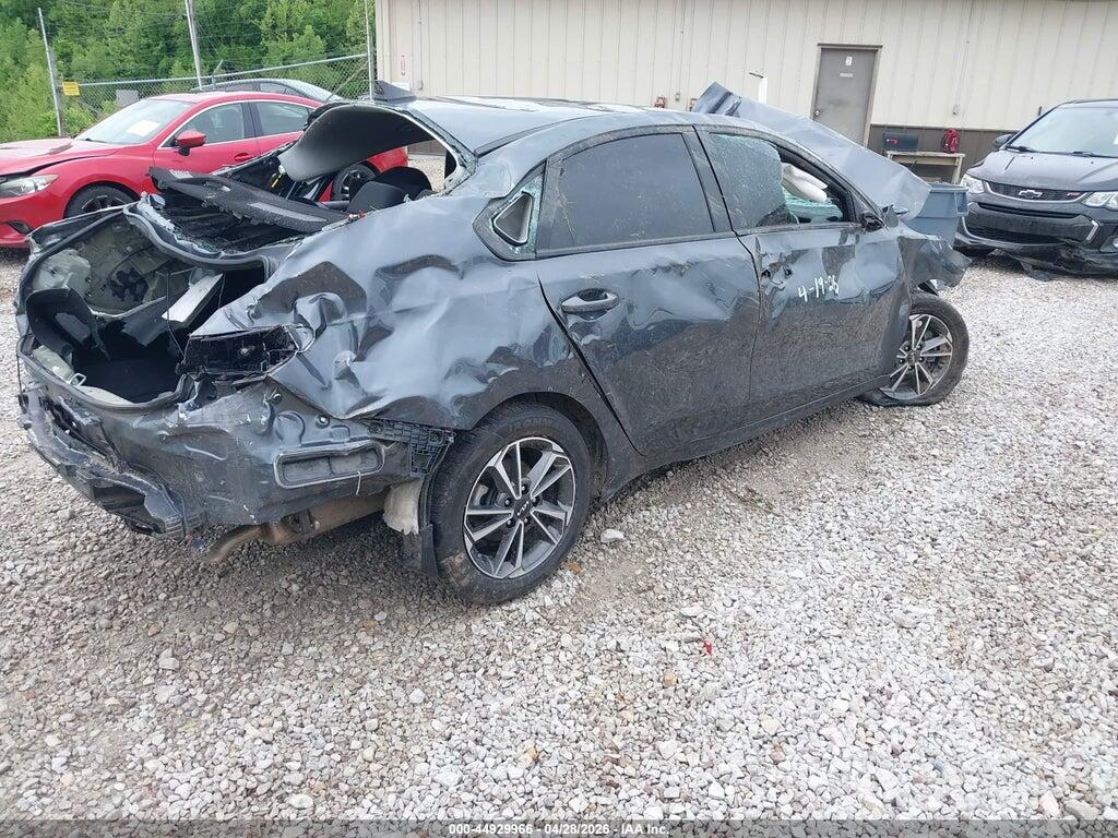 3KPF24AD0NE493903 2022 KIA FORTE photo no. 4