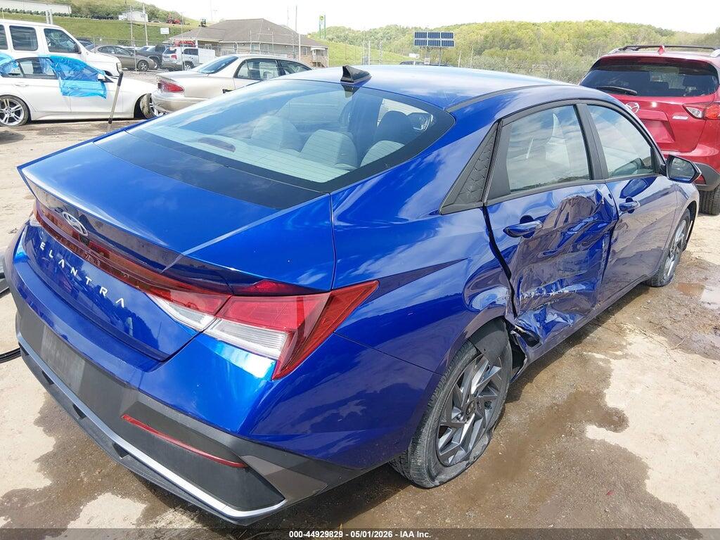 KMHLM4DG9RU752670 2024 HYUNDAI ELANTRA photo no. 4