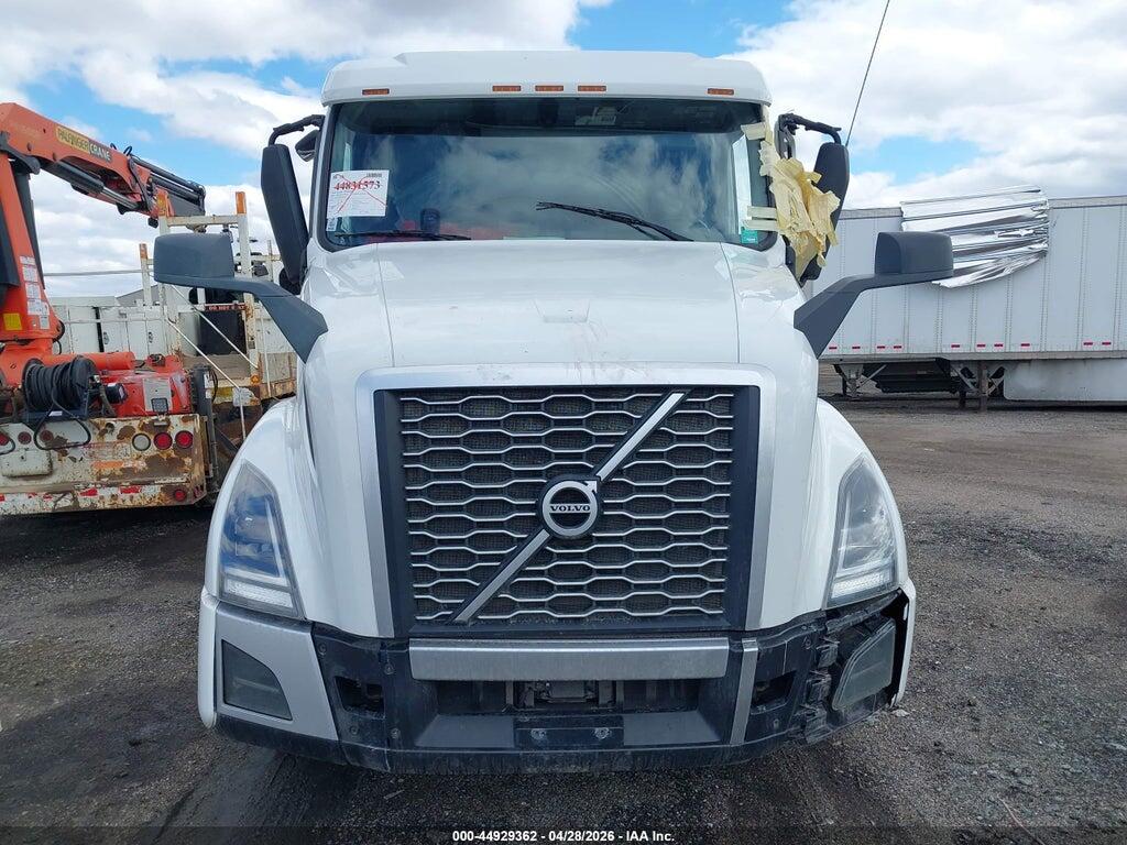 4V4N99EHXKN211585 2019 VOLVO VNL photo no. 12
