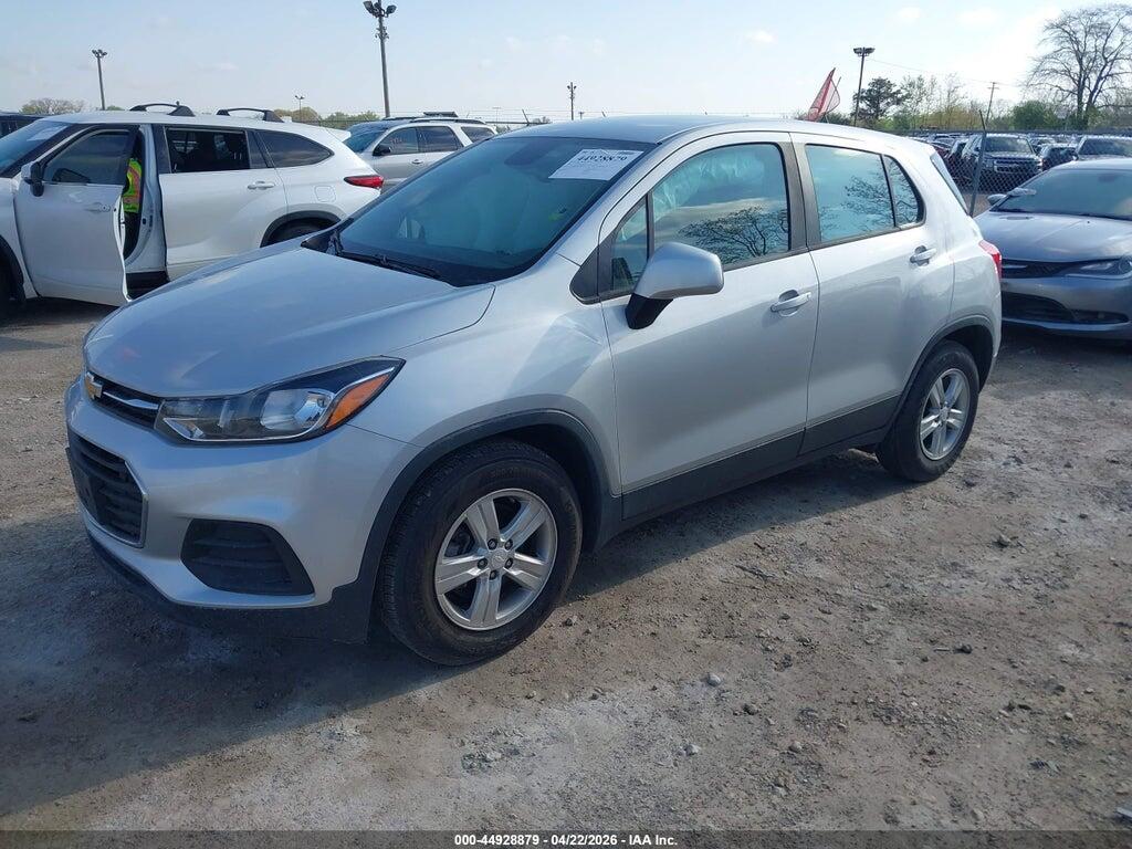 3GNCJKSB0KL189430 2019 CHEVROLET TRAX photo no. 2