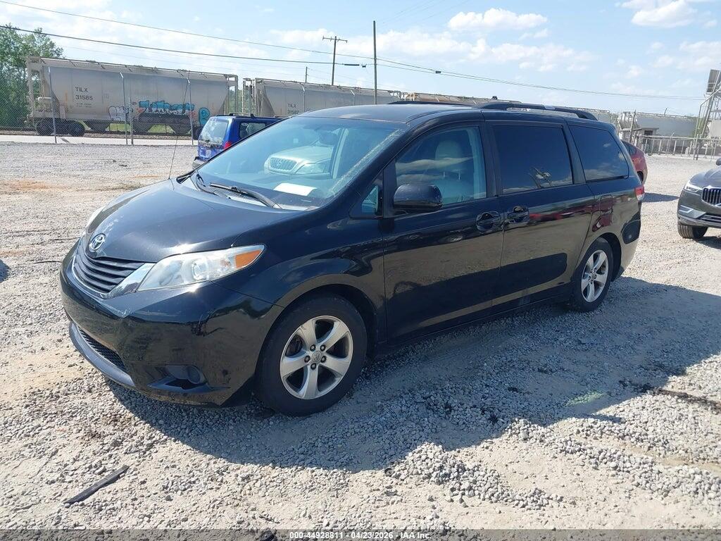 5TDKK3DC7ES457627 2014 TOYOTA SIENNA photo no. 2