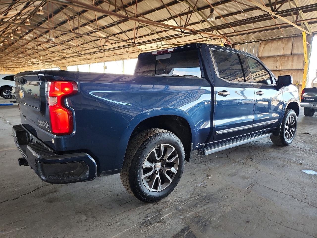 2022 CHEVROLET SILVERADO K1500 HIGH COUNTRY — Фото 3 из 12