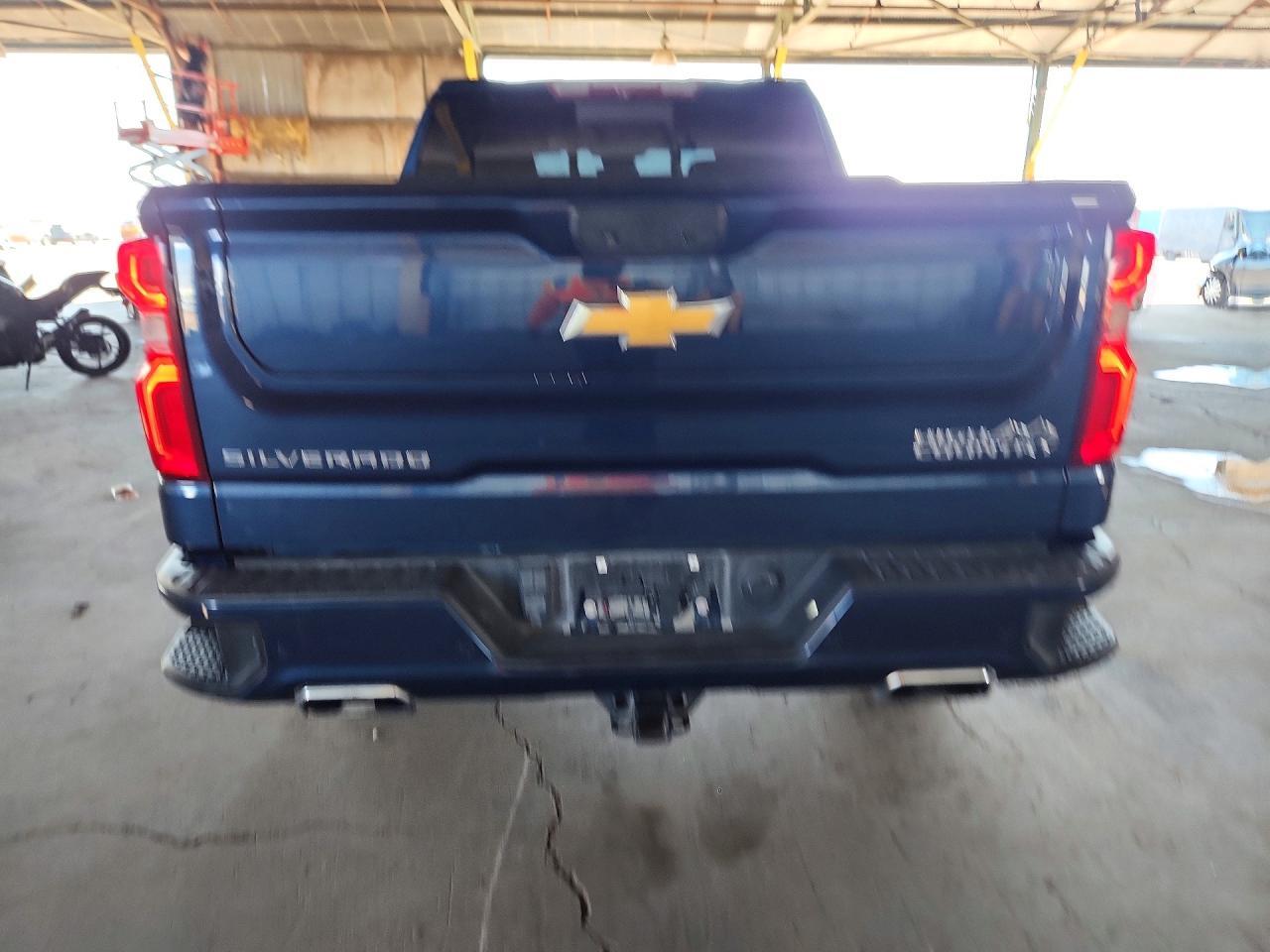 2022 CHEVROLET SILVERADO K1500 HIGH COUNTRY — Фото 6 из 12