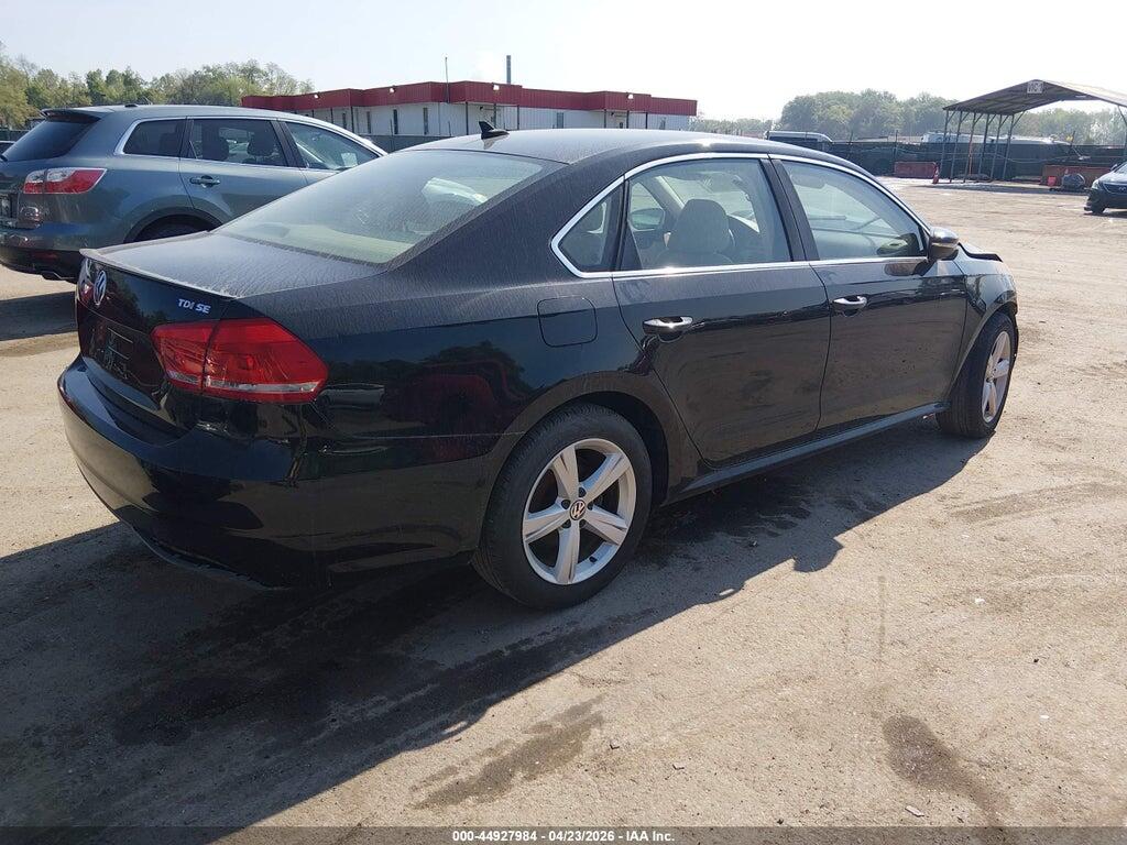1VWBN7A32CC070904 2012 VOLKSWAGEN PASSAT photo no. 4