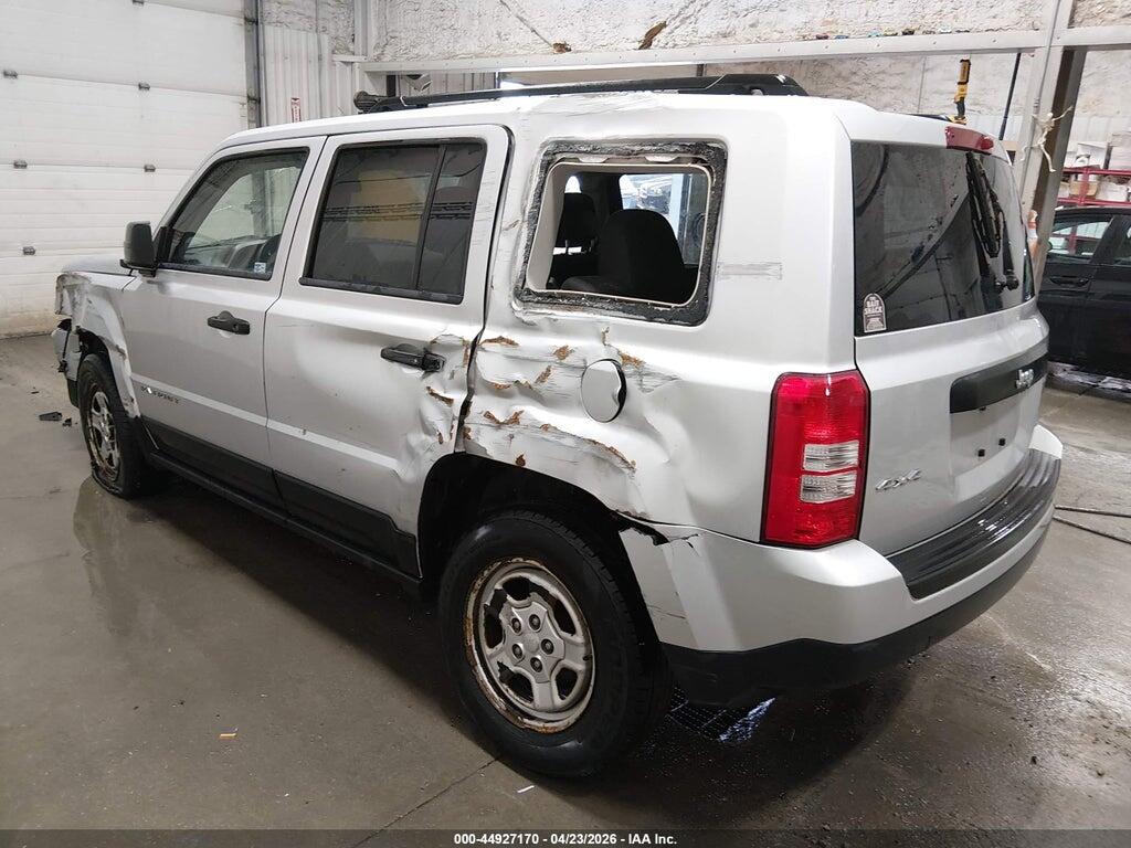 1C4NJRBB0CD611889 2012 JEEP PATRIOT photo no. 3