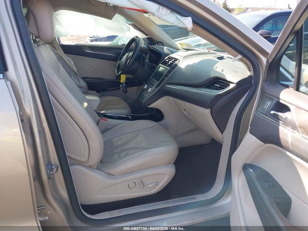 5LMCJ3D95HUL61063 2017 LINCOLN MKC photo no. 5