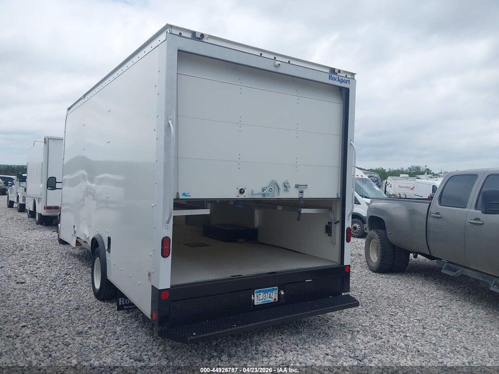 1FDXE4FN1RDD02439 2024 FORD E-450 CUTAWAY photo no. 3