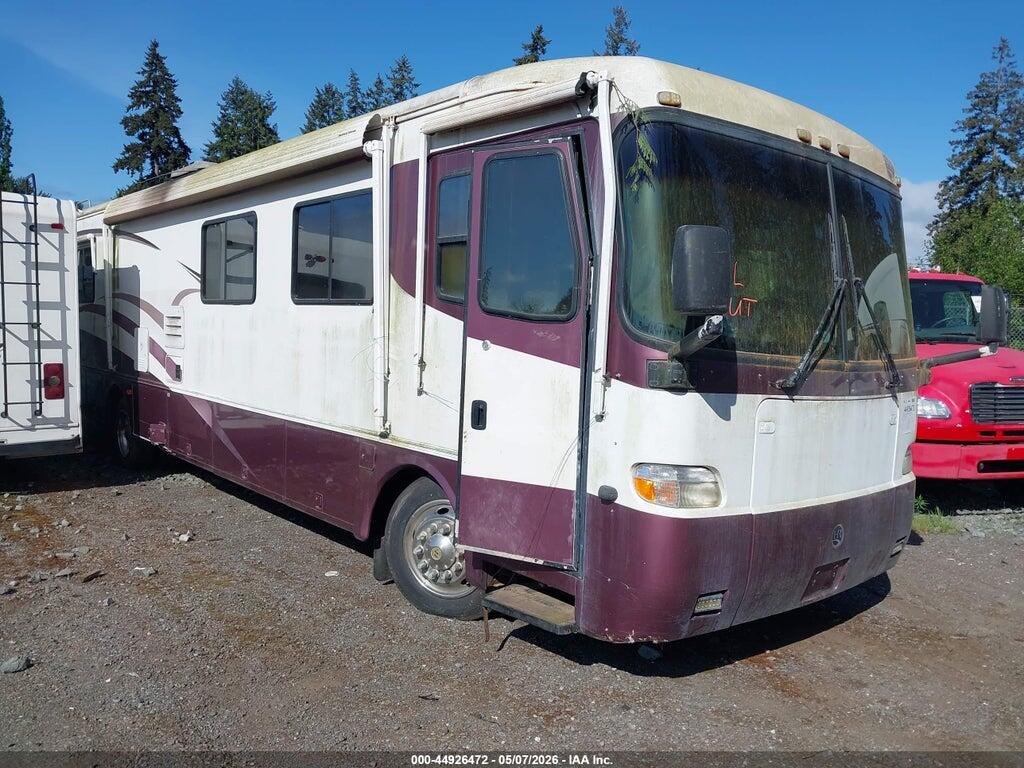 4UZ6XJCA7YCF87726 2000 FREIGHTLINER CHASSIS photo no. 1
