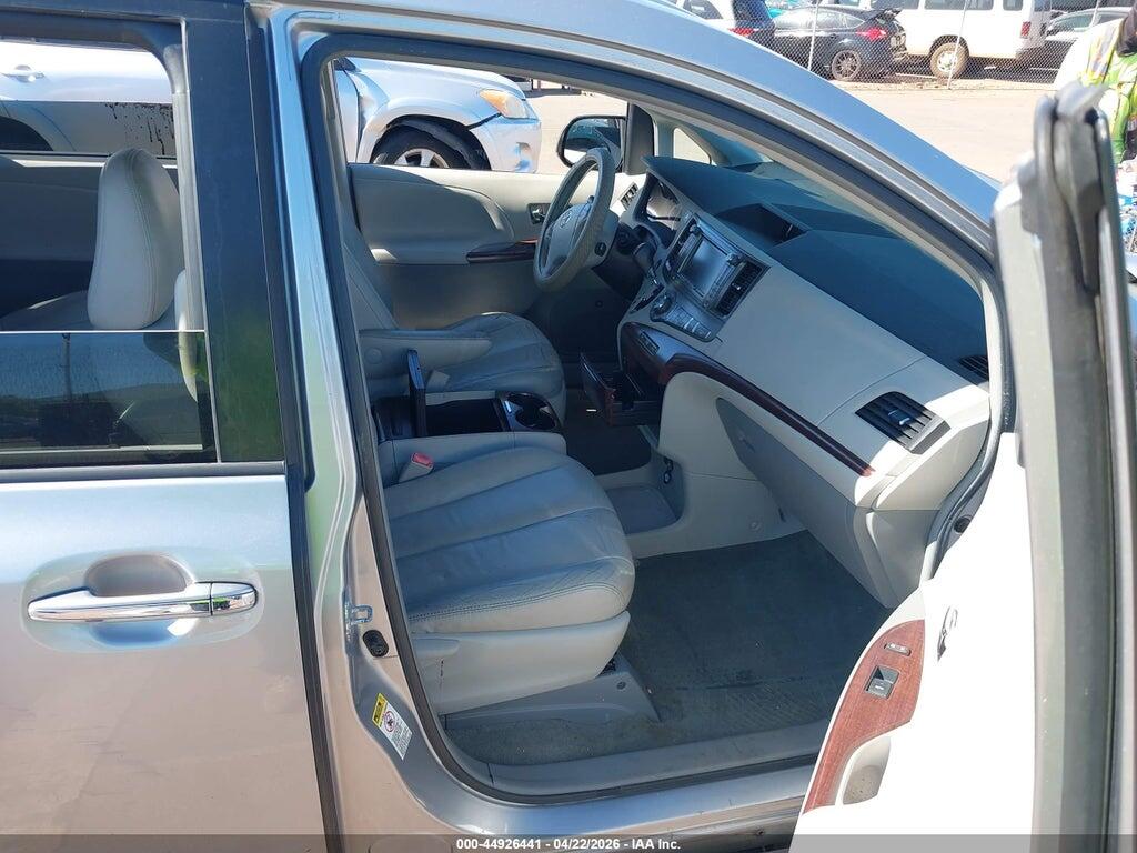 5TDYK3DC9BS170411 2011 TOYOTA SIENNA photo no. 5