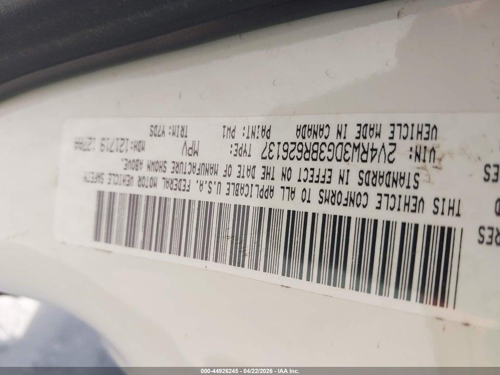 2V4RW3DG3BR626137 2011 VOLKSWAGEN ROUTAN photo no. 9